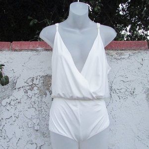 Gamiss cream adjustable straps bodysuit L